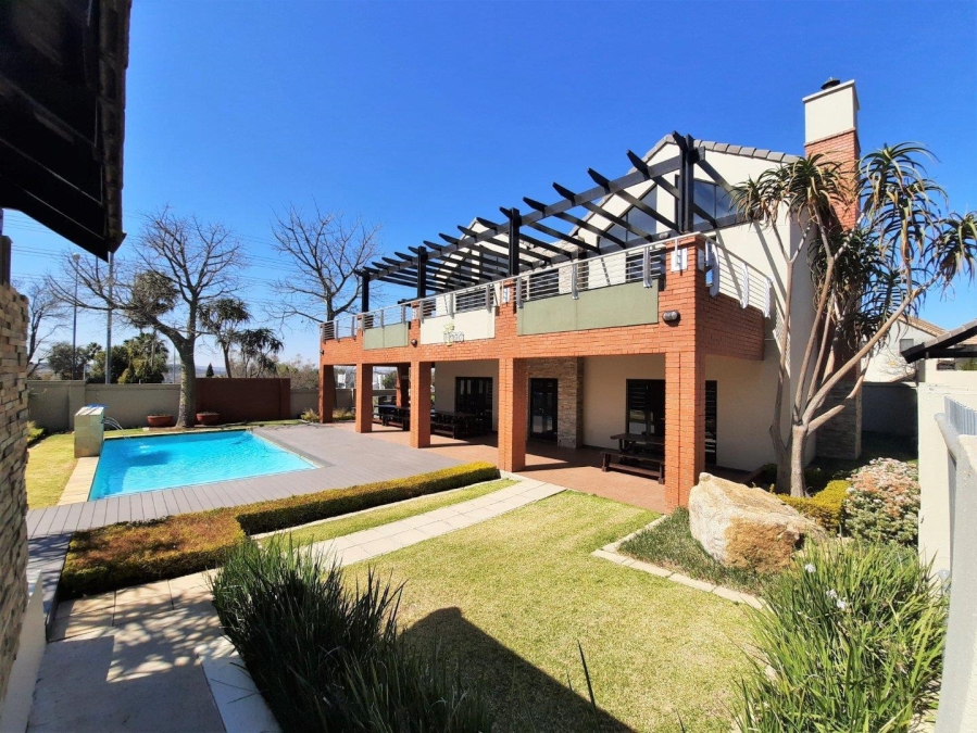 To Let 1 Bedroom Property for Rent in Lonehill Gauteng