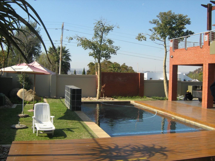 To Let 1 Bedroom Property for Rent in Lonehill Gauteng