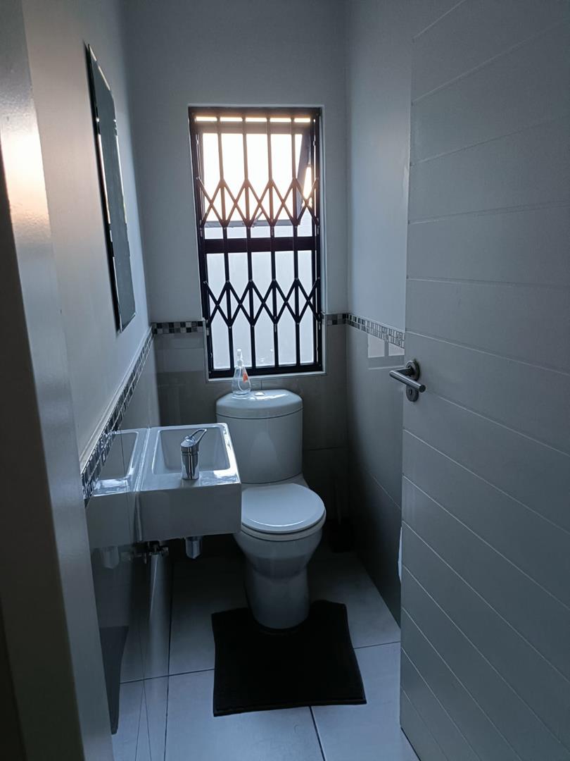2 Bedroom Property for Sale in Montana Gauteng