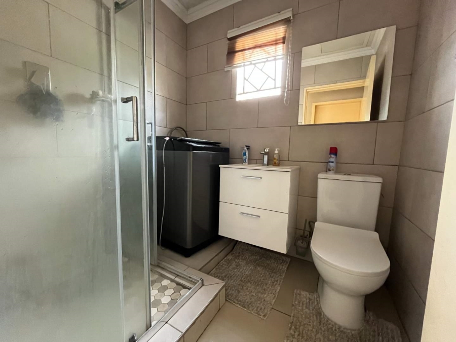 2 Bedroom Property for Sale in Windmill Park Gauteng