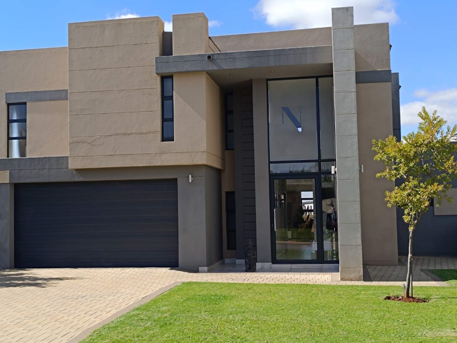 4 Bedroom Property for Sale in Midstream Ridge Gauteng