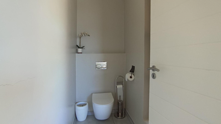 4 Bedroom Property for Sale in Midstream Ridge Gauteng