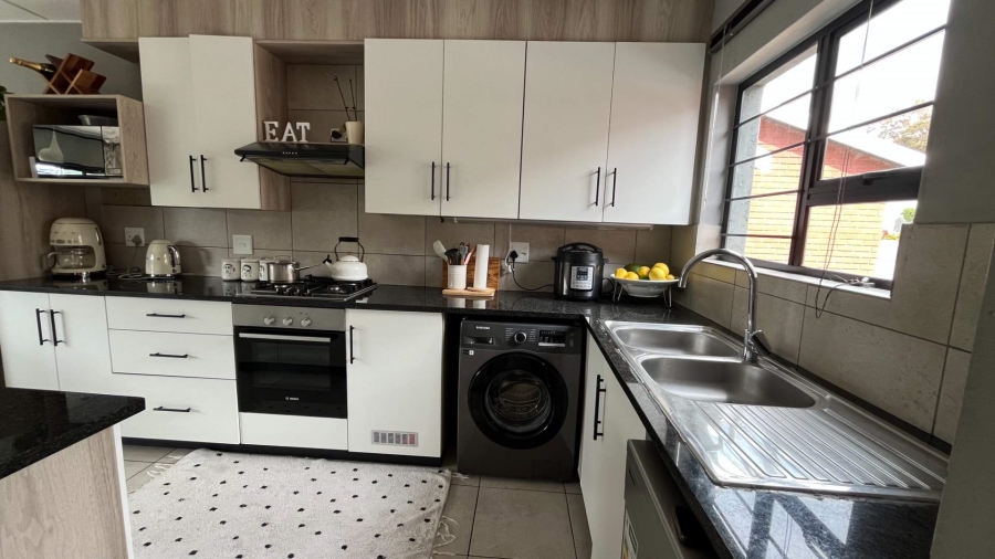 3 Bedroom Property for Sale in Ferndale Gauteng