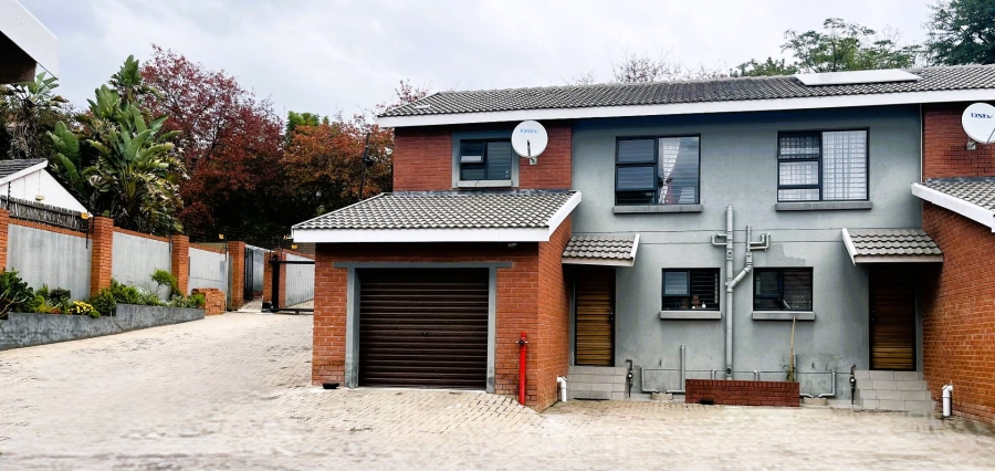 3 Bedroom Property for Sale in Ferndale Gauteng