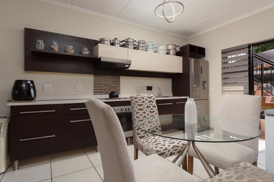 2 Bedroom Property for Sale in Glenvista Gauteng