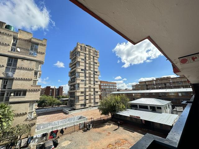 2 Bedroom Property for Sale in Sunnyside Gauteng