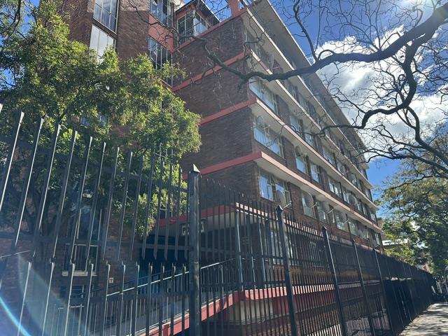2 Bedroom Property for Sale in Sunnyside Gauteng