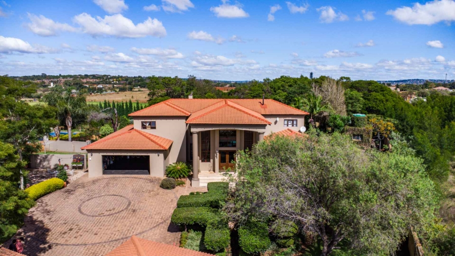 6 Bedroom Property for Sale in Olympus AH Gauteng