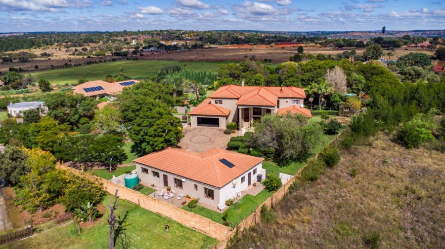 6 Bedroom Property for Sale in Olympus AH Gauteng