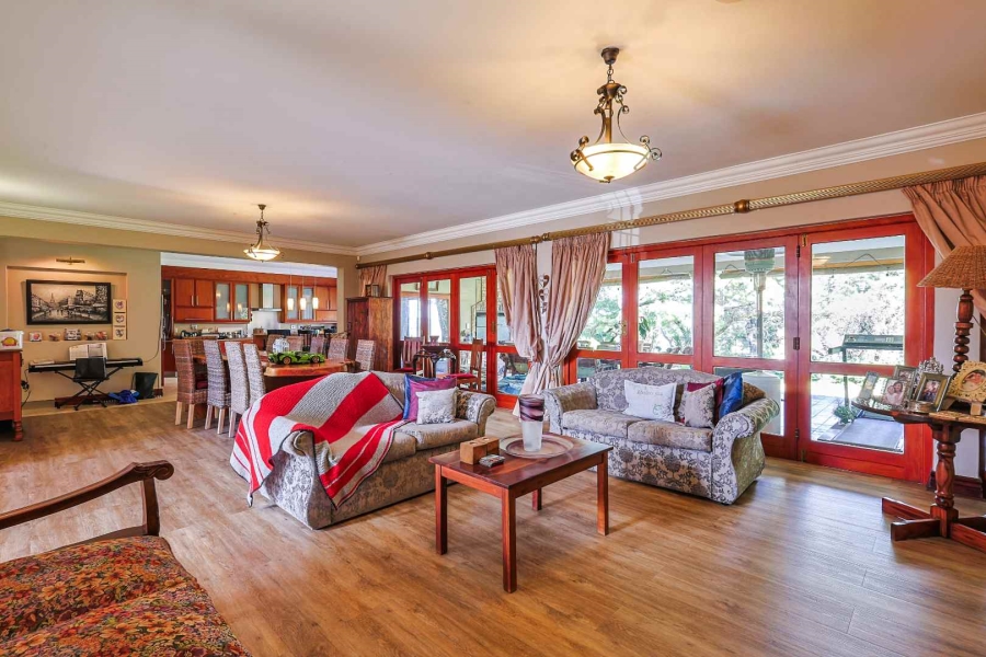 6 Bedroom Property for Sale in Olympus AH Gauteng