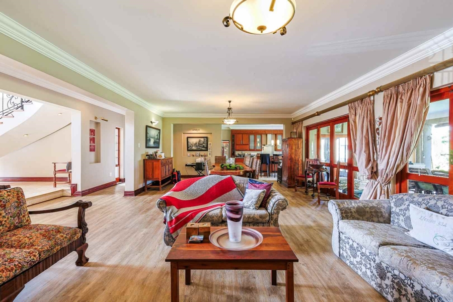 6 Bedroom Property for Sale in Olympus AH Gauteng