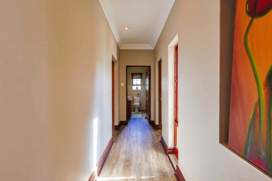 6 Bedroom Property for Sale in Olympus AH Gauteng