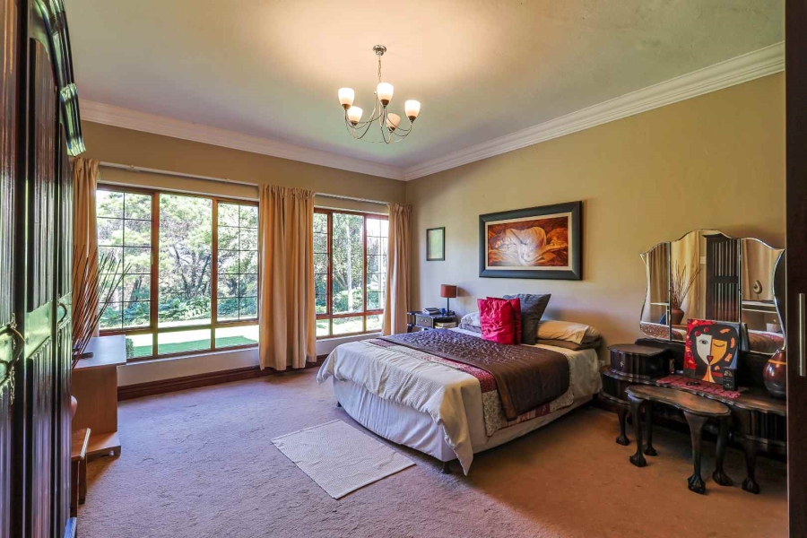 6 Bedroom Property for Sale in Olympus AH Gauteng