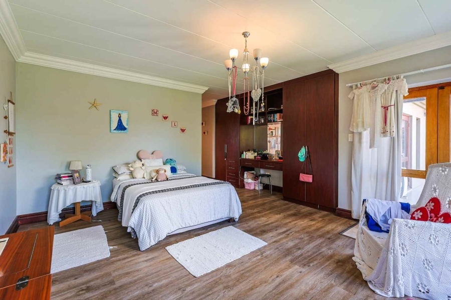 6 Bedroom Property for Sale in Olympus AH Gauteng