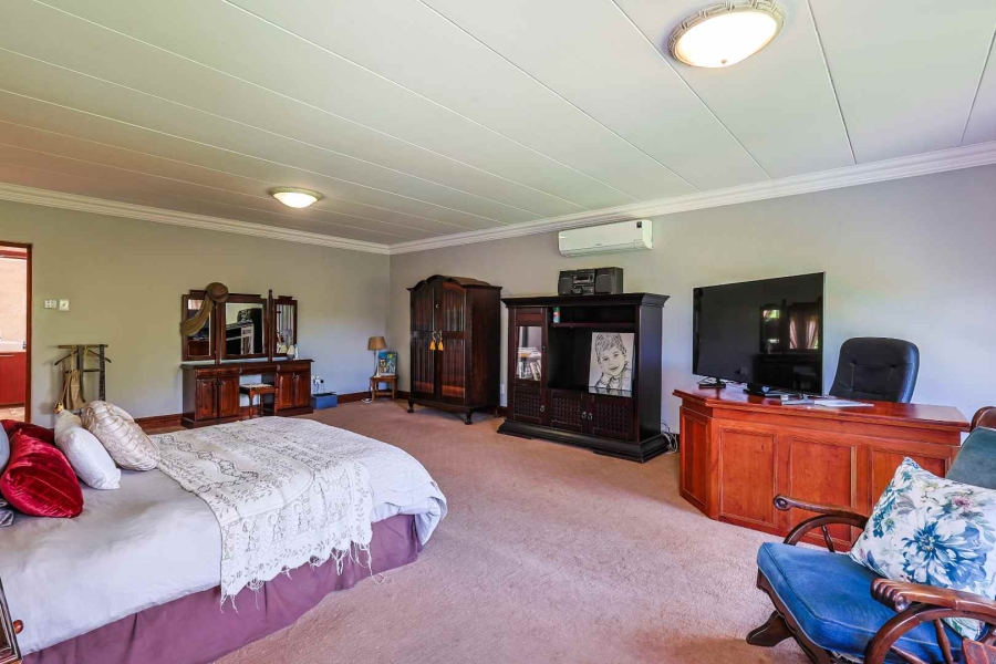 6 Bedroom Property for Sale in Olympus AH Gauteng