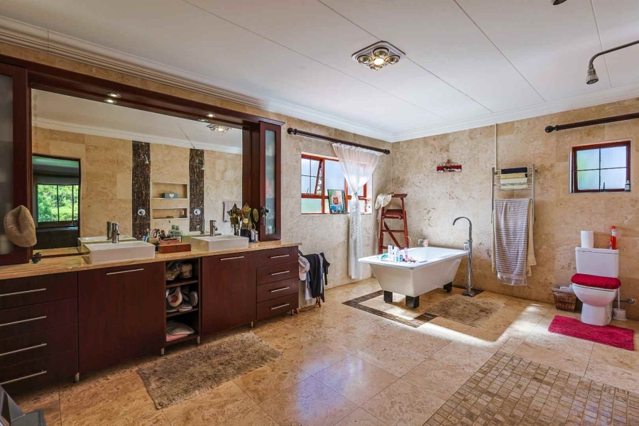 6 Bedroom Property for Sale in Olympus AH Gauteng