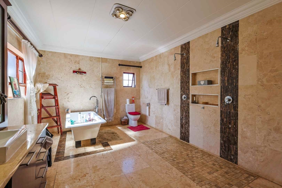 6 Bedroom Property for Sale in Olympus AH Gauteng
