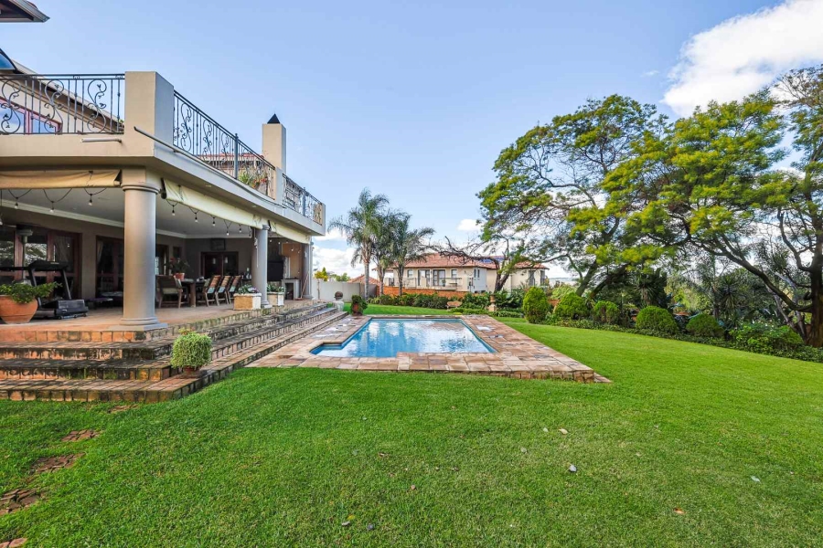 6 Bedroom Property for Sale in Olympus AH Gauteng