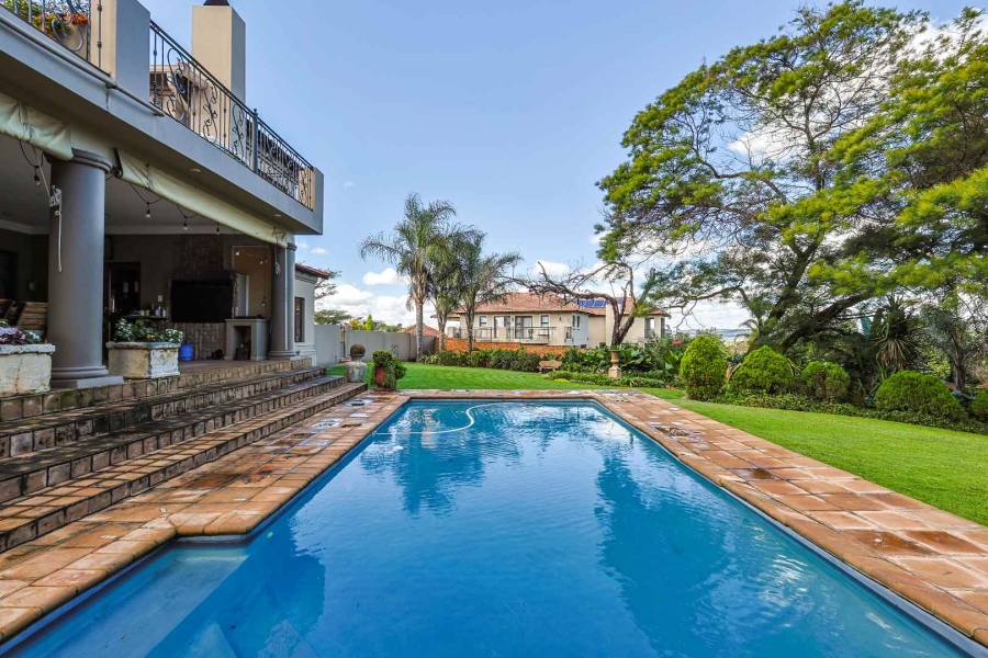 6 Bedroom Property for Sale in Olympus AH Gauteng