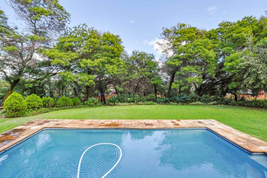 6 Bedroom Property for Sale in Olympus AH Gauteng