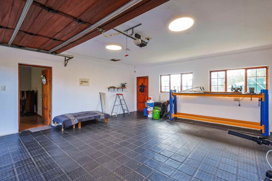 6 Bedroom Property for Sale in Olympus AH Gauteng