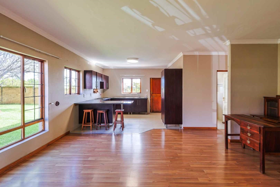 6 Bedroom Property for Sale in Olympus AH Gauteng