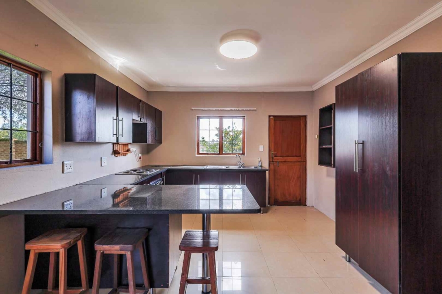 6 Bedroom Property for Sale in Olympus AH Gauteng