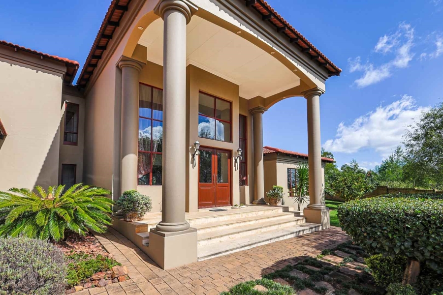 6 Bedroom Property for Sale in Olympus AH Gauteng