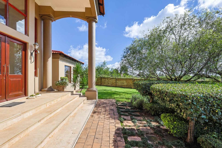 6 Bedroom Property for Sale in Olympus AH Gauteng