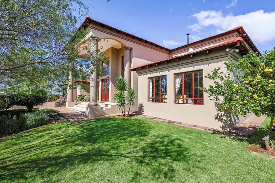 6 Bedroom Property for Sale in Olympus AH Gauteng