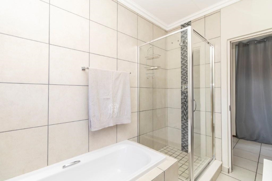 3 Bedroom Property for Sale in Northwold Gauteng