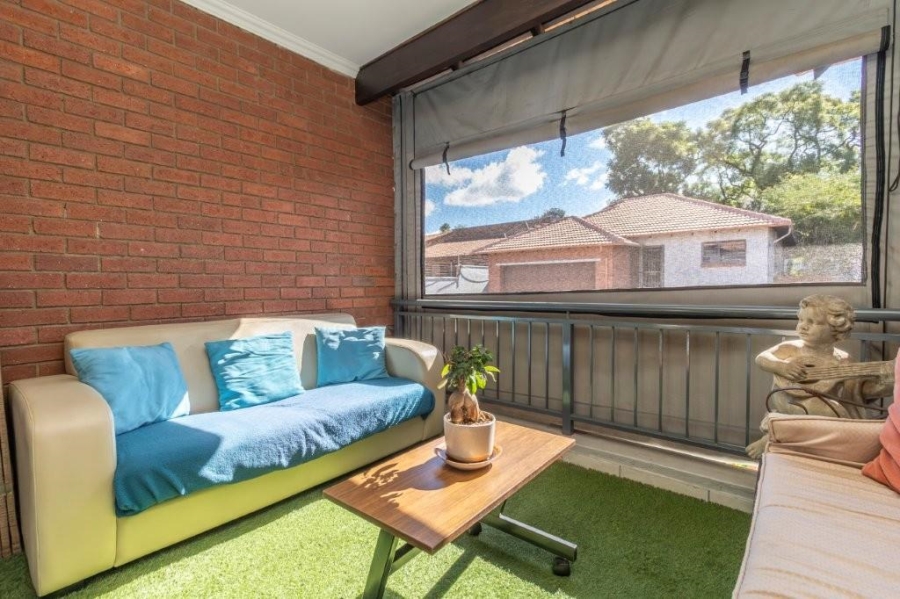 3 Bedroom Property for Sale in Sonneglans Gauteng