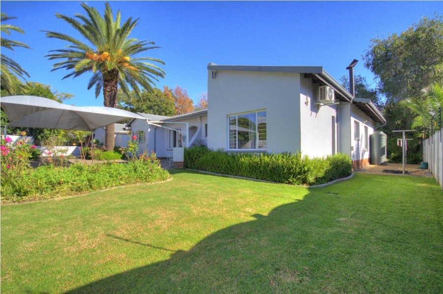 4 Bedroom Property for Sale in Brackenhurst Gauteng
