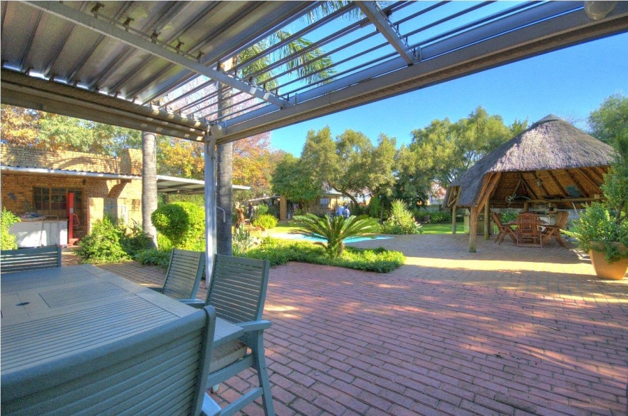 4 Bedroom Property for Sale in Brackenhurst Gauteng