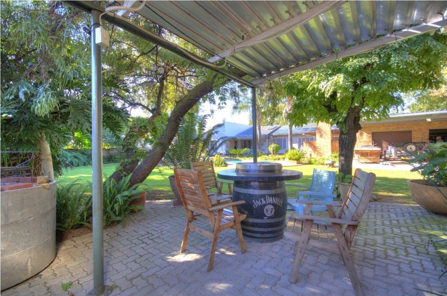 4 Bedroom Property for Sale in Brackenhurst Gauteng