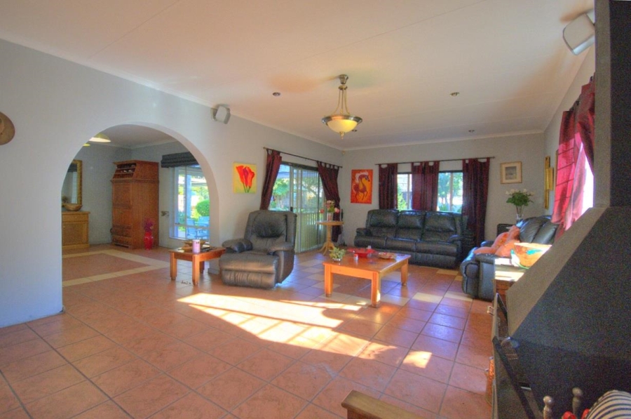 4 Bedroom Property for Sale in Brackenhurst Gauteng