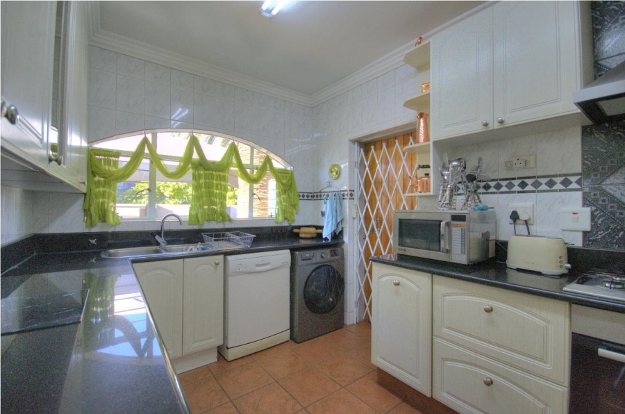 4 Bedroom Property for Sale in Brackenhurst Gauteng