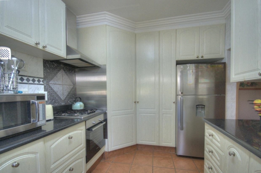 4 Bedroom Property for Sale in Brackenhurst Gauteng