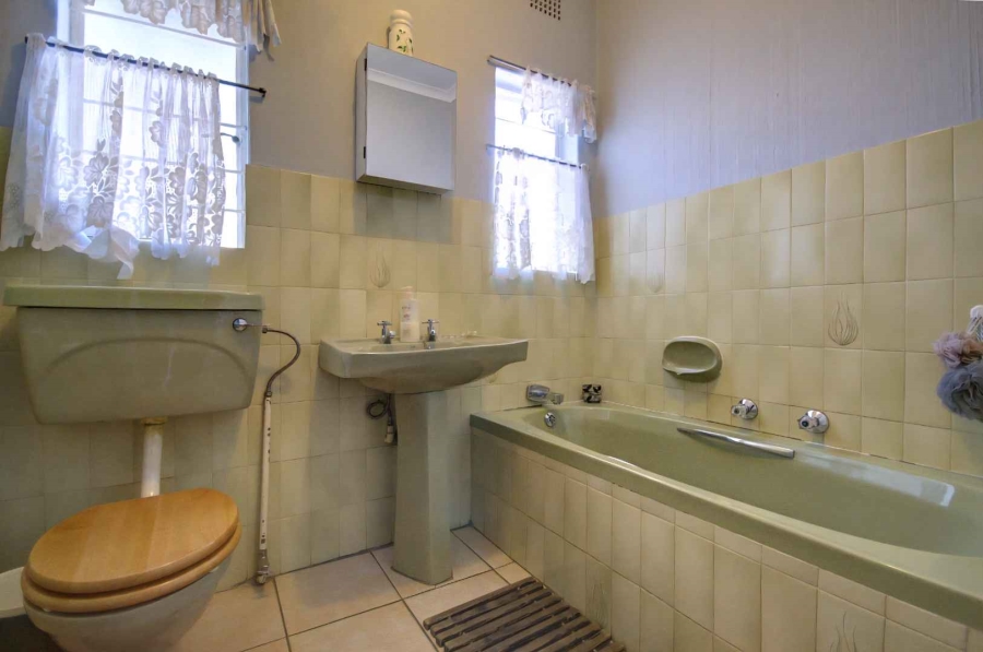 4 Bedroom Property for Sale in Brackenhurst Gauteng