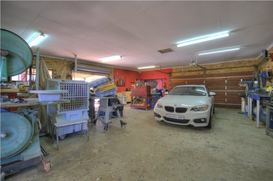 4 Bedroom Property for Sale in Brackenhurst Gauteng