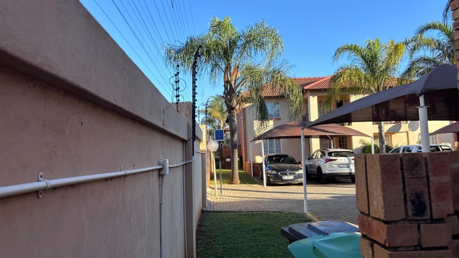 2 Bedroom Property for Sale in Montana Gauteng