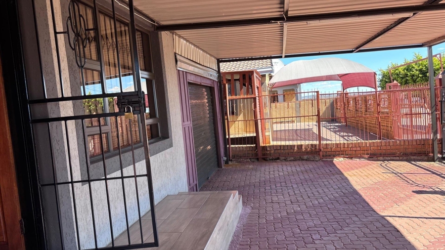 1 Bedroom Property for Sale in Soshanguve F Gauteng