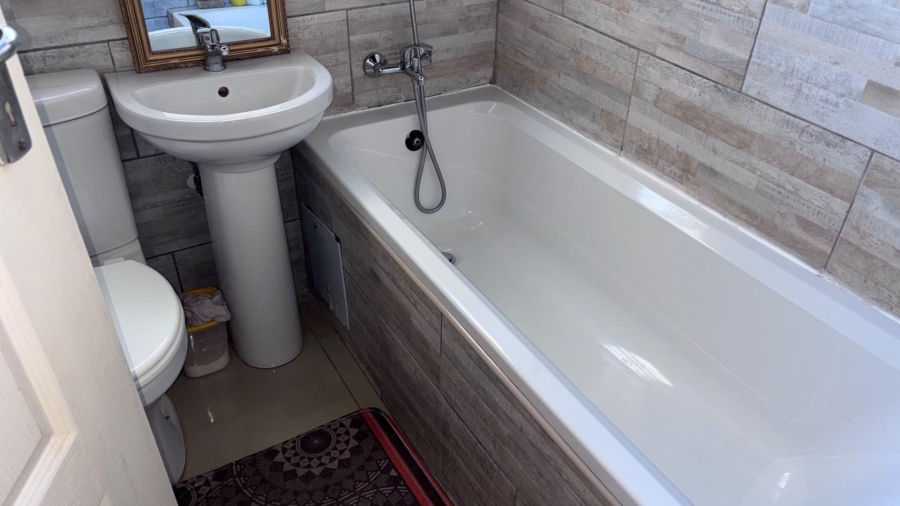 1 Bedroom Property for Sale in Soshanguve F Gauteng