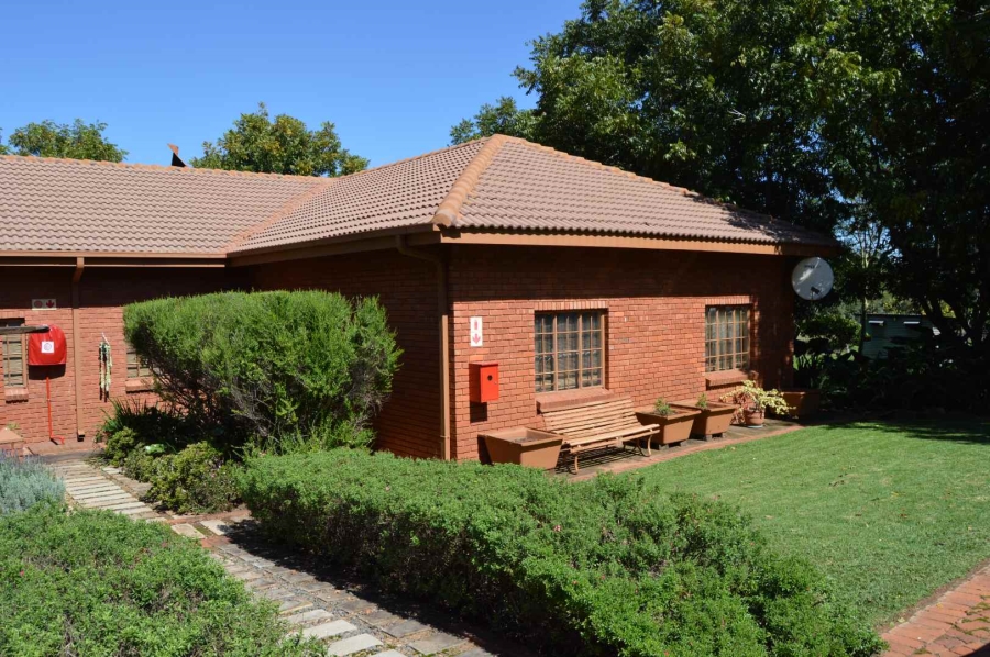 Commercial Property for Sale in Andeon Gauteng