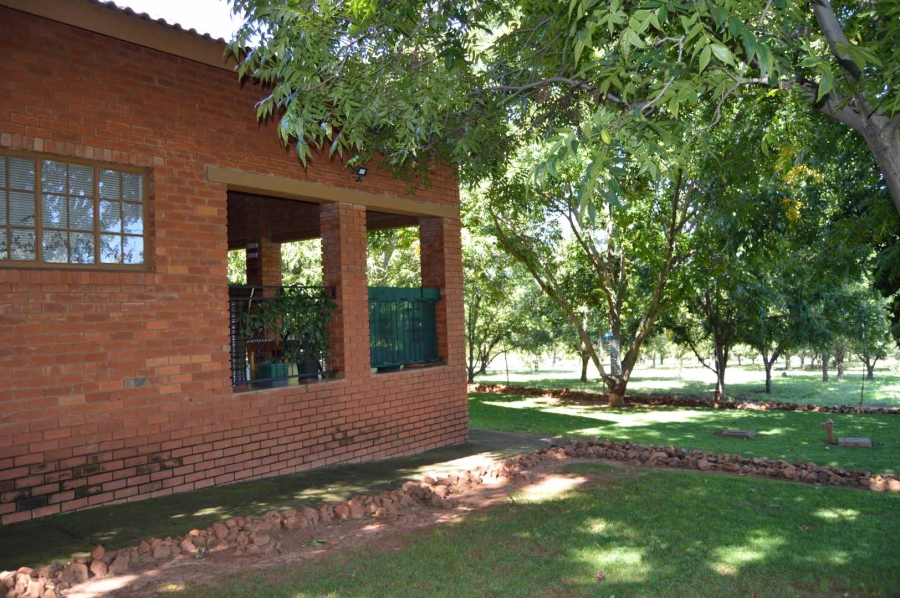 Commercial Property for Sale in Andeon Gauteng