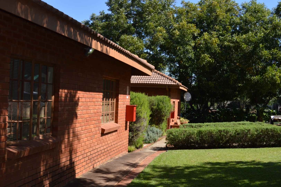 Commercial Property for Sale in Andeon Gauteng