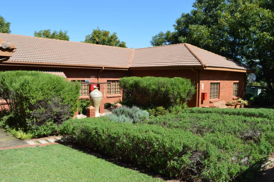 Commercial Property for Sale in Andeon Gauteng