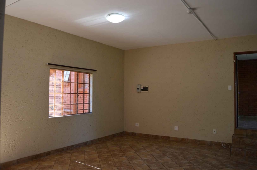 Commercial Property for Sale in Andeon Gauteng