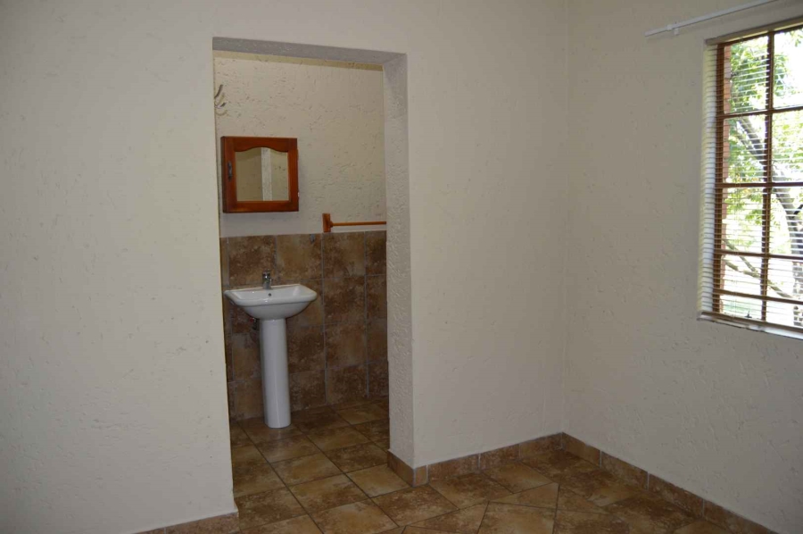 Commercial Property for Sale in Andeon Gauteng