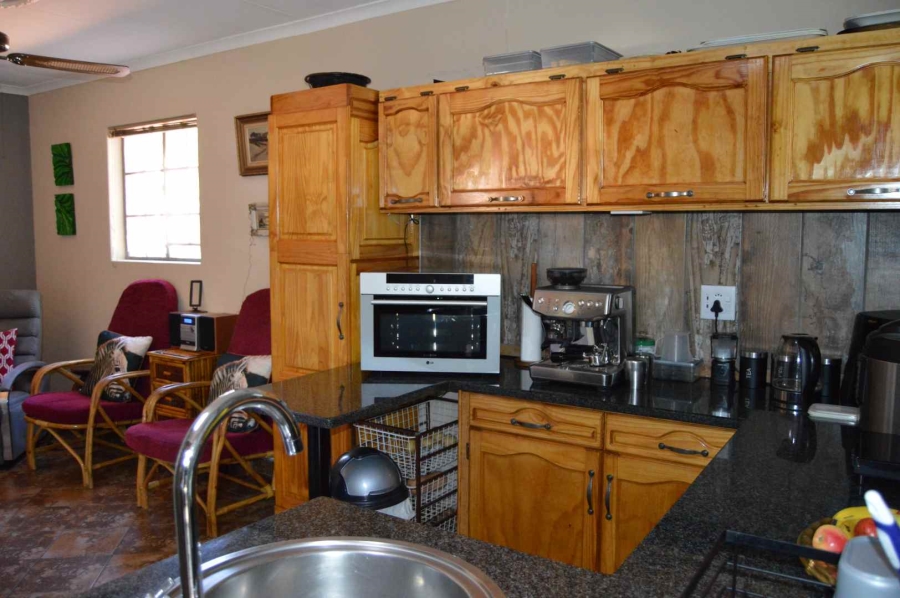 Commercial Property for Sale in Andeon Gauteng